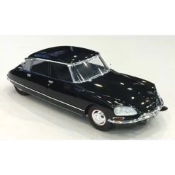 Citroen DS21 Model Kit