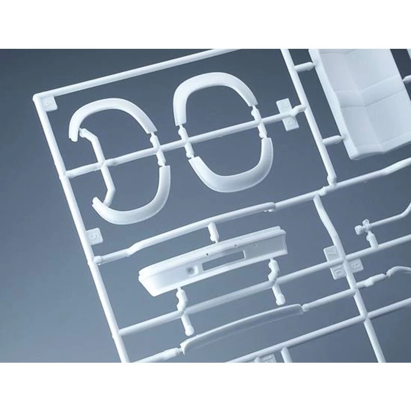 Hasegawa BMW 2002 Turbo Model Kit 8 Hasegawa BMW 2002 Turbo Model Kit - Image 6