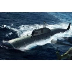 Russian Navy SSN Akula Class Attack Submarine Model Kit
