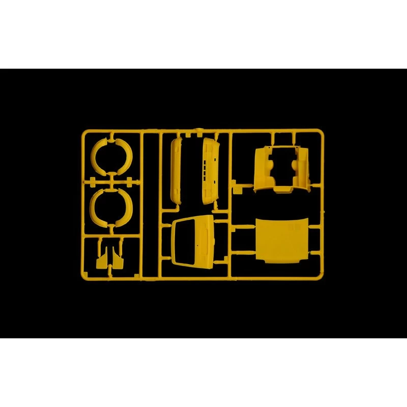 Italeri Renault 5 Model Kit 7 Italeri Renault 5 Model Kit - Image 5