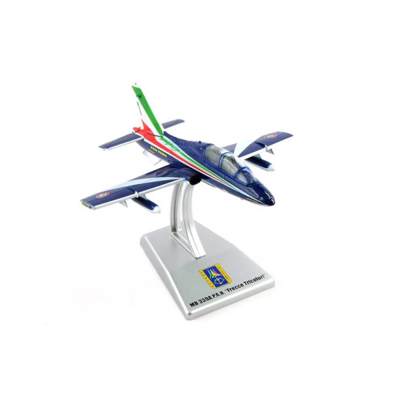 Italeri: 1/100 Mb 339a Frecce Tricolori 2019 Nr. 2 Model Kit 3 Italeri: 1/100 Mb 339a Frecce Tricolori 2019 Nr. 2 Model Kit