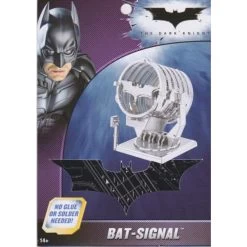 Metal Earth MetalEarth: BATMAN / BAT SIGNAL 4.45x4.45x6.10cm, Metal 3D Model With 2 Sheets, On Card 12x17cm, 14+ -Professional Model Toy Store metal earth 5061374 metalearth batman bat signal 4 45x4 45x6 10cm 1 1