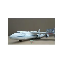 Antonov An-225 "Mriya" Superheavy Transporter 1:72 Model Kit