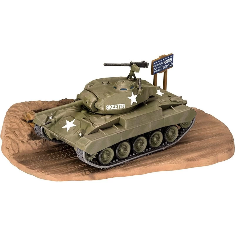Revell M24 Chaffee Model Kit 4 Revell M24 Chaffee Model Kit - Image 2