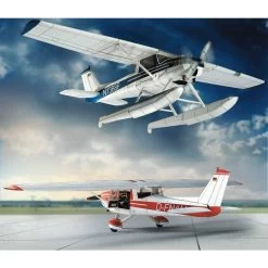 Cessna 150 Cardboard Modelkit