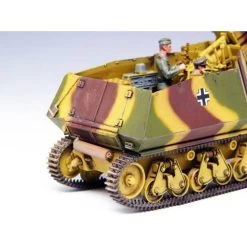 Trumpeter 10.5cm LeFH (Sf) Auf Geschutzwagen 39H(f) Model Kit -Professional Model Toy Store trumpeter tu00353 10 5cm lefh sf auf geschutzwagen 39hf 3